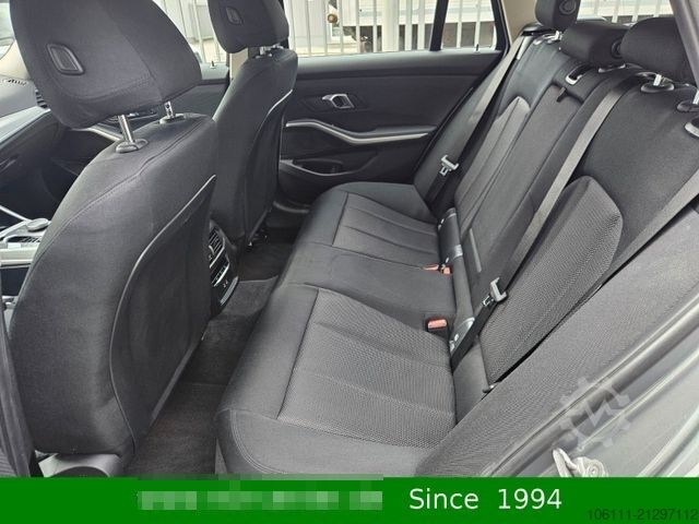 Minibusz BMW 318 d Touring Navigation  PDC