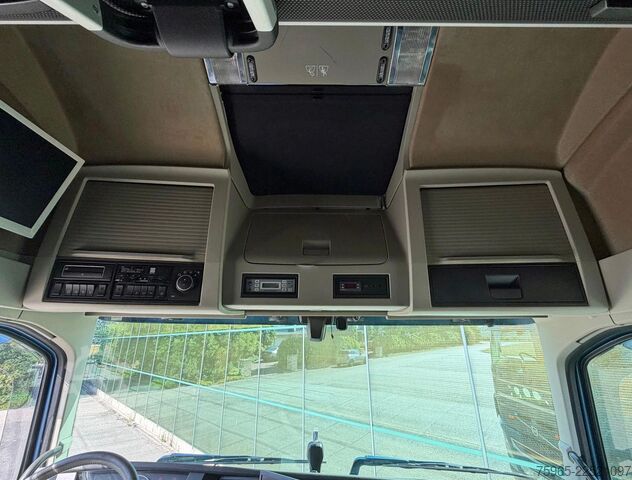 Camion frigorifique VOLVO FH 16.650 XL 6X2 FULL AIR FULL OPTIONS SIDE DOOR