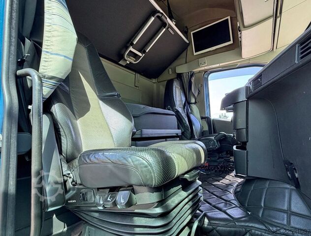 Camion frigorifique VOLVO FH 16.650 XL 6X2 FULL AIR FULL OPTIONS SIDE DOOR