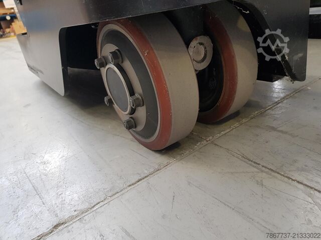 Vierwege-Gabelstapler Mitsubishi RBM20N2