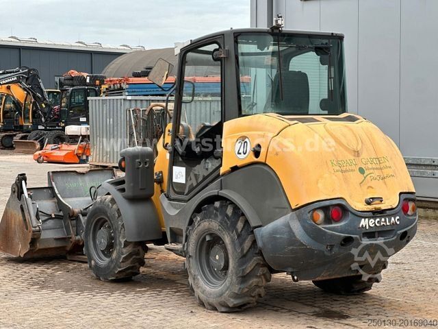Kolový nakladač MECALAC AX 850 4x4 Schaufel Greifschaufel 2.539 Std.
