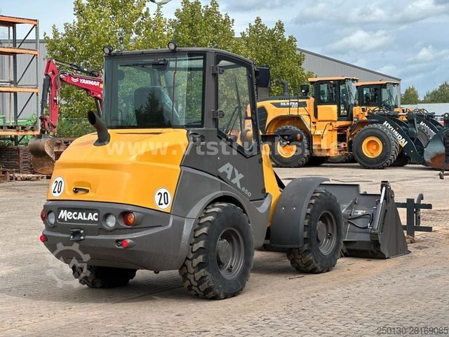 Kolový nakladač MECALAC AX 850 4x4 Schaufel Greifschaufel 8 Std.