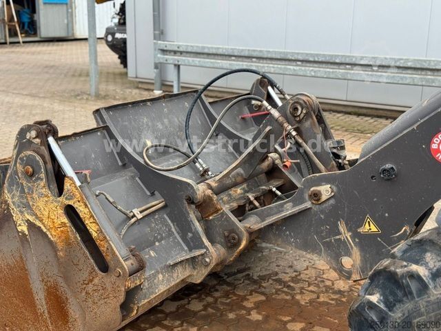 Hjullæsser MECALAC AF 1200 4x4 Gabel Schaufel erst 1.689 Std