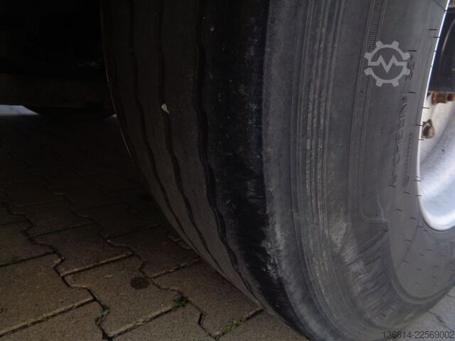 Szállító siló félpótkocsi SPITZER SF 2734/2P Silo 34.000 L 2 Kammern Liftachse