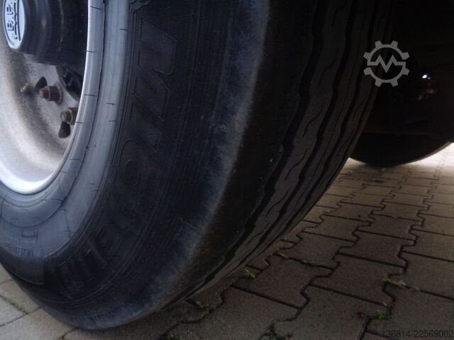 Szállító siló félpótkocsi SPITZER SF 2734/2P Silo 34.000 L 2 Kammern Liftachse