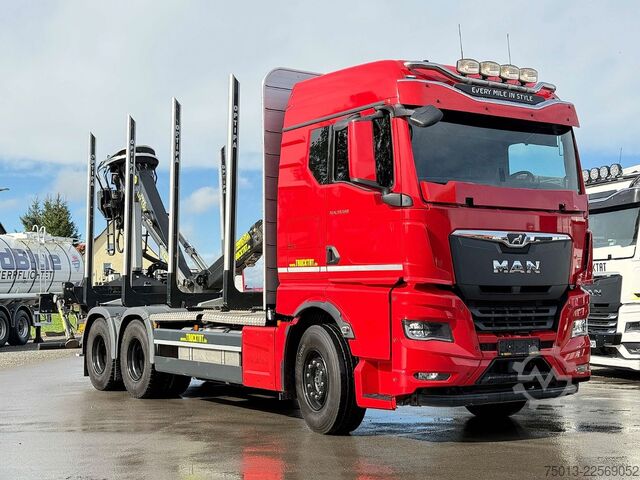 Camião florestal MAN TGX 33.510 BL CH 6X4 mit TajfunLIV 150Z96,MIETE?