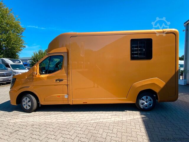 Viehtransporter RENAULT Master STX 3 Sitzer Haras  Automatik