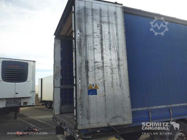 Semirimorchio con telone Schmitz Cargobull Semitrailer Curtainsider Standard