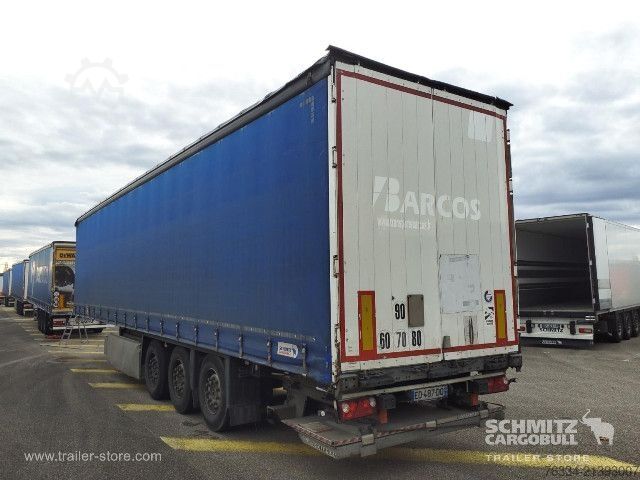 Semirimorchio con telone Schmitz Cargobull Semitrailer Curtainsider Standard Hayon