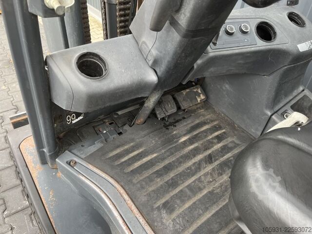Stivuitoare diesel Linde H30D-01