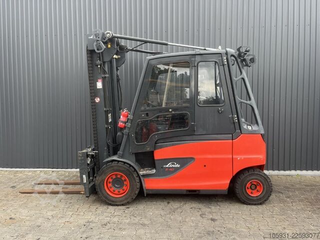 Stivuitor electric cu 4 roți Linde E40HL-01
