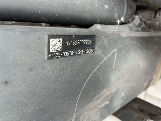 Stivuitor electric cu 4 roți Linde E30HL-01/600