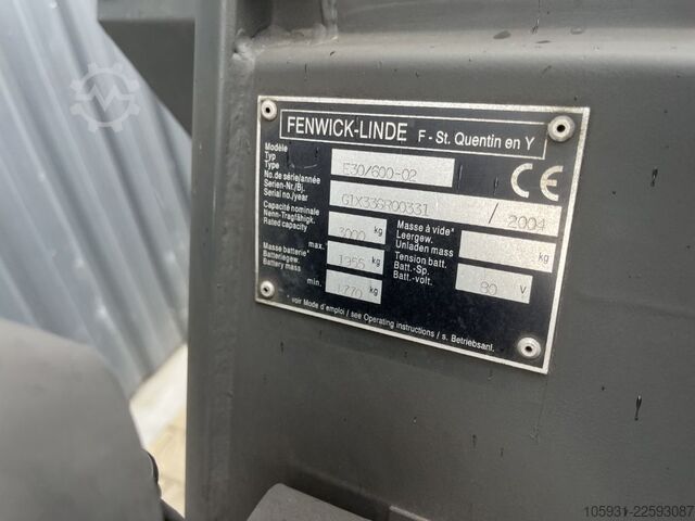 Stivuitor electric cu 4 roți Linde E30/600-02