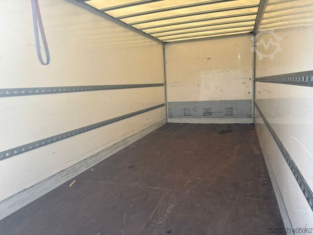 Dobozos furgon IVECO Daily 70C18A8/P Koffer/LBW