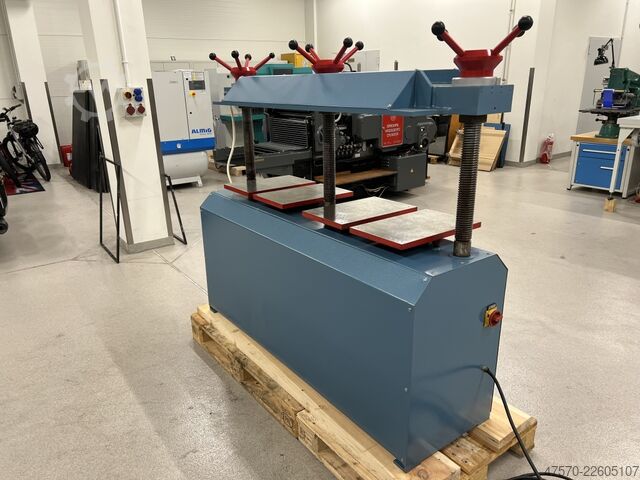 Hydraulisk bokbinderipress Lechner IV B Hydraulic Bookbinding Press