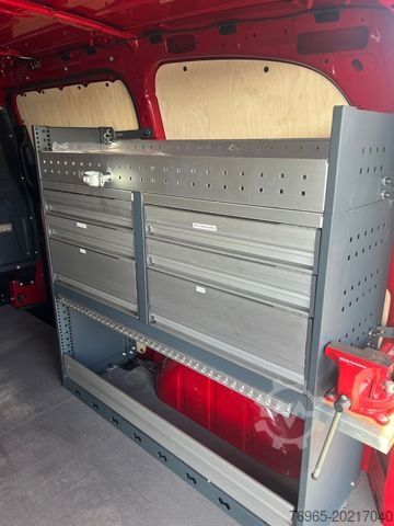 Skåpbil MERCEDES-BENZ Vito 110 CDI 6G KLIMA TEMPOMAT 3-SITZER SCHRÄNKE