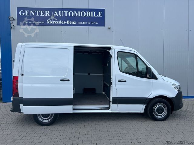 Skåpbil MERCEDES-BENZ Sprinter 314 9G KLIMA NAVI TOTWINKEL KAMERA LED