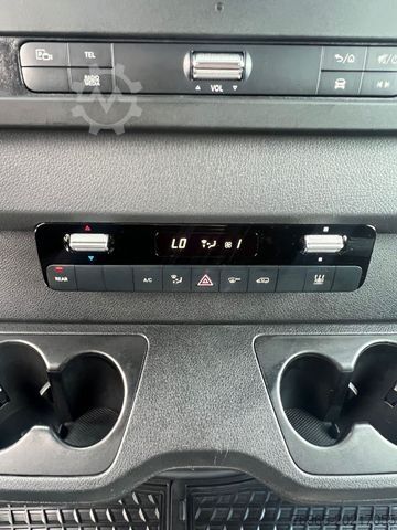 Skåpbil MERCEDES-BENZ Sprinter 314 9G KLIMA NAVI TOTWINKEL KAMERA LED