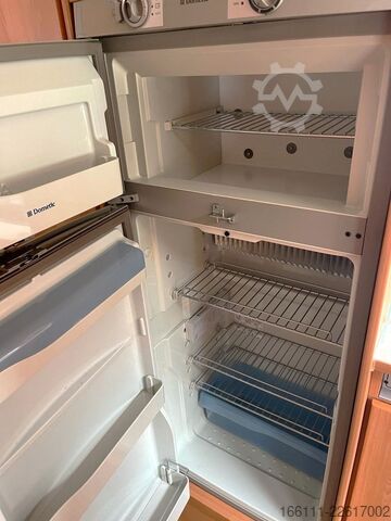 Alkoven Wohnmobil DETHLEFFS A 6975 - Garage - Festbett - Top-Ausstattung -