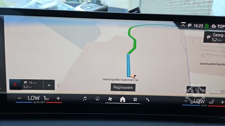 Kleinbus BMW 330 e Touring AHK Abstand Tempomat Keyless
