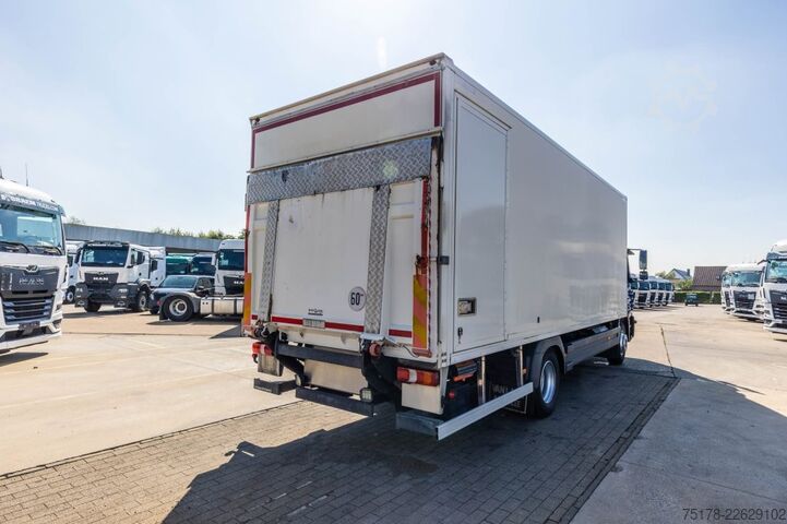 Kufr Mercedes-Benz ATEGO 1524 L + DHOLLANDIA 2T.