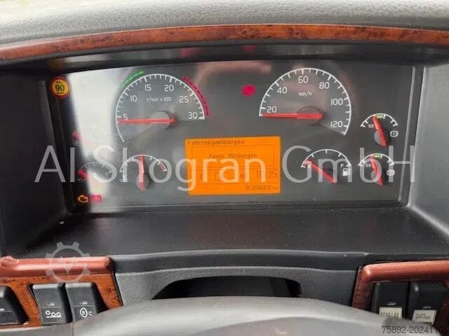 Nehéz teher Volvo FH 16.660 8x4/Retarder/Kipphydraulik/Voll Blatt...