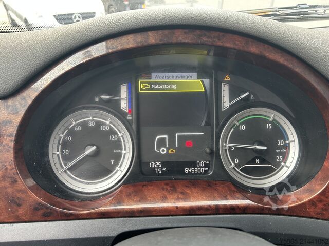 Standard-SZM DAF CF 330 FT Sleeper Cab / 645 dkm / NL Truck