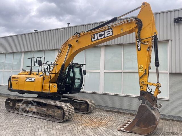 Koparka gąsienicowa JCB JS 210 LC    2017
