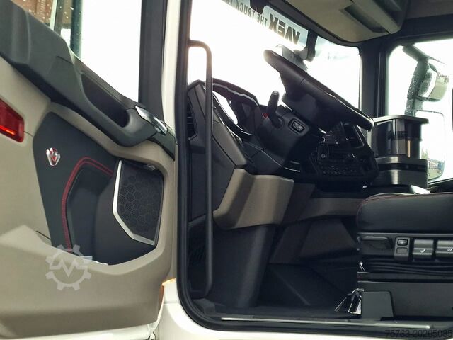Standard-SZM Scania 770S V8 NGS Highline 6x2/4 - New - Old dashboar...