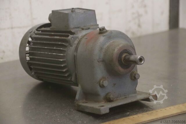 Silnik przekładniowy 0,18 kW 148 obr. Nord SK 0-63L74-016