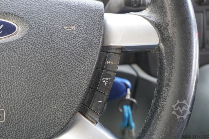 Dobozos furgon Ford Transit 330S 2.4 TDCI - Airco - Cruise - Trekha...