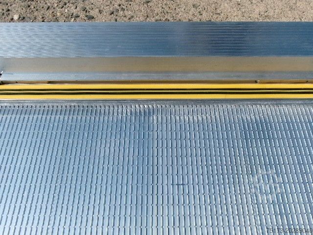 Vrachtwagen met bakwagen FORD Transit 350L4 Trend Heckantr. Koffer LWB Kam ACC