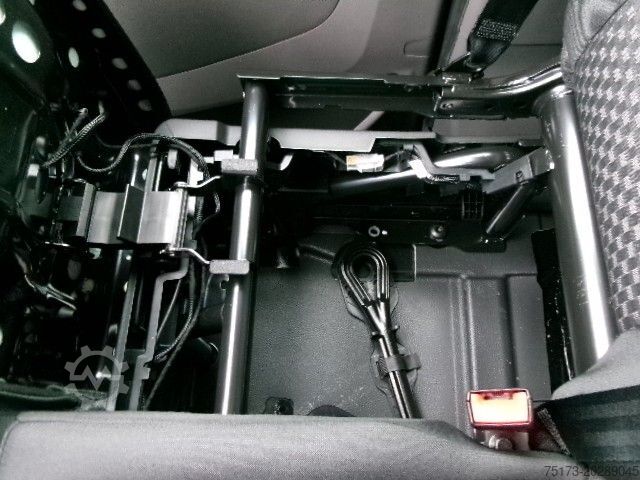 Transporter mit Koffer FORD Transit 350L4 Trend Heckantr. Koffer LWB Kam ACC