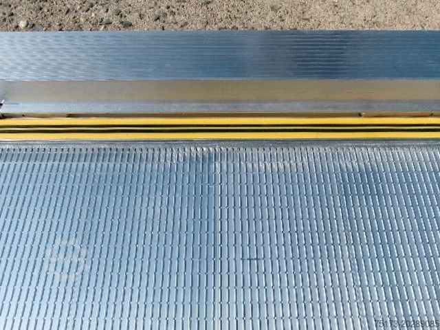 Vrachtwagen met bakwagen FORD Transit 350L4 Trend Heckantr. Koffer LWB Kam ACC