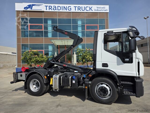 Kroghejselastbil IVECO 140E28