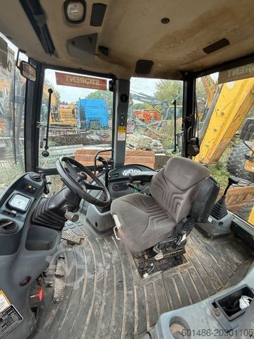 Baggerlader NEW HOLLAND B 115 c