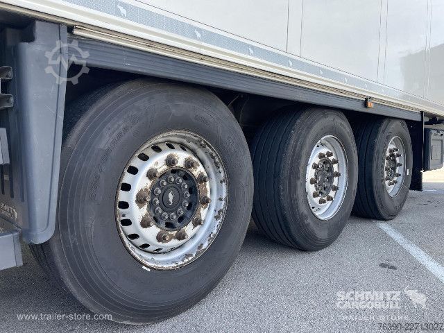 Chladírenský návěs Schmitz Cargobull Semitrailer Reefer Standard divu klāju