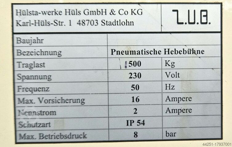 Pneumatikus emelőplatform Z.V.B Pneumatische Hebebühne