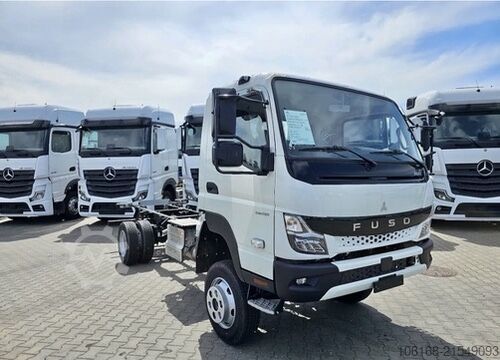 Podwozie ciężarówki Fuso Canter 6C18 4x4 Fahrgestell
