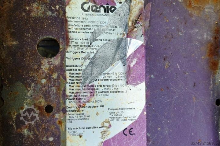 Podnośnik nożycowy Genie GS1932 Electric, Working Height 7.8 m, 227kg Capac