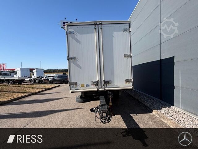 Vrachtwagen met bakwagen  Anhänger Junghans SDAH LM