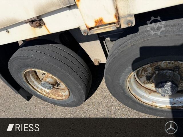 Vrachtwagen met bakwagen  Anhänger Junghans SDAH LM