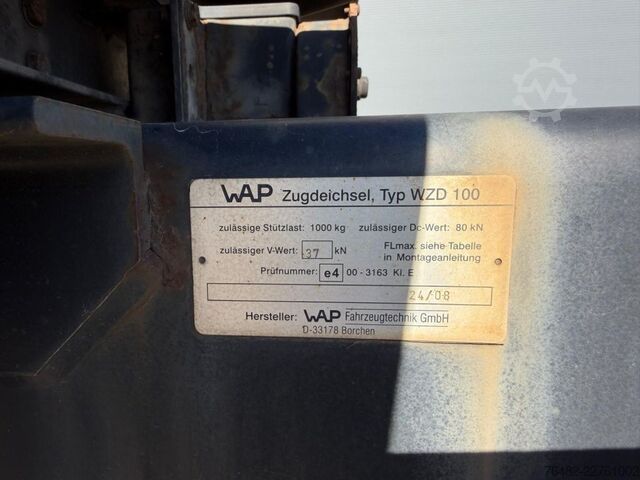 Vrachtwagen met bakwagen  Anhänger Junghans SDAH LM