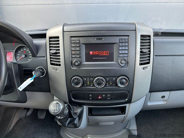 Minibús VW CRAFTER 6 SITZER KLIMA NAVI KAMERA PDC STANDHZG