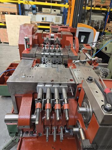 Machine voor het maken van schroeven SACMA SP.250