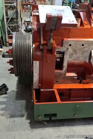 Machine voor het maken van schroeven SACMA SP.250