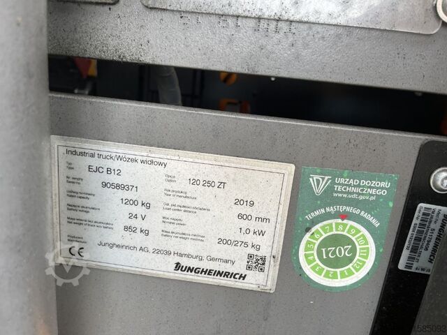 Ručně vedený zakladač Jungheinrich EJCB12