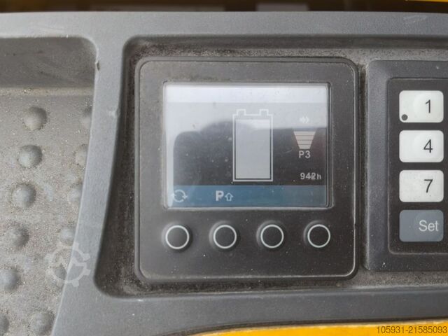 Ručně vedený zakladač Jungheinrich EJCB12