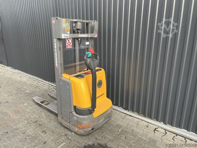 Pedestrian Stacker Jungheinrich EJC112