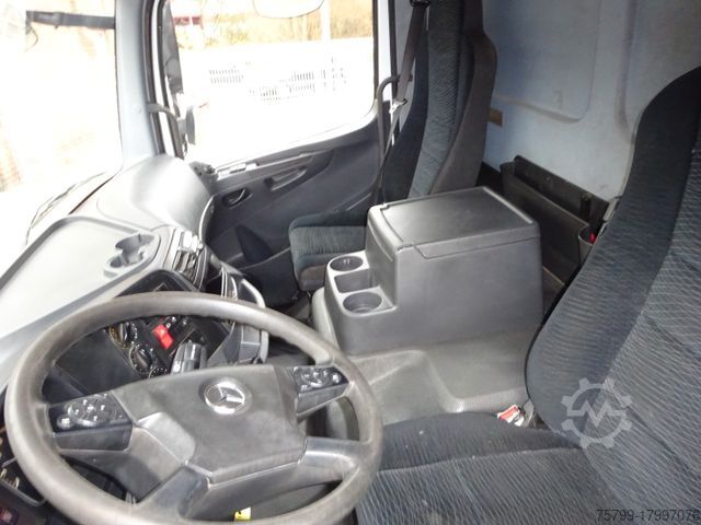 Vrachtauto met open laadbak MERCEDES-BENZ 818 Atego Pritsche